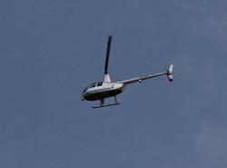 Dziwne nagranie. Co śmigłowiec TVN24 robił nad Okęciem?