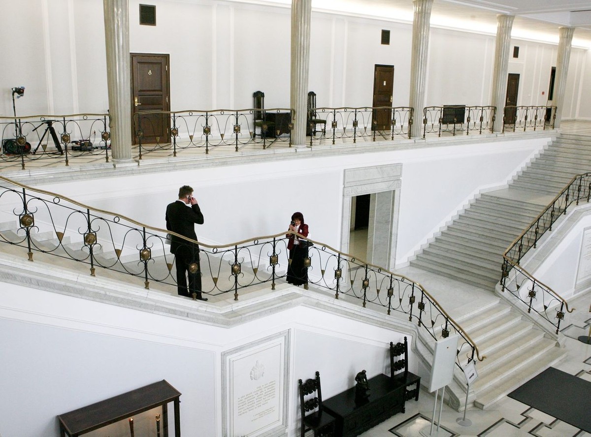 Partyjne pomysły na kryzys. Wszyscy chcą reform