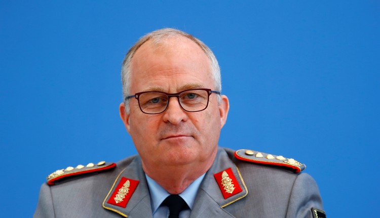 Generał Zorn ostrzega: Rosja może otworzyć drugi front