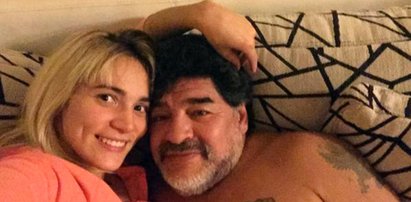 Maradona wciąż w formie. Zobacz jak tańczył ze swoja narzeczoną. WIDEO