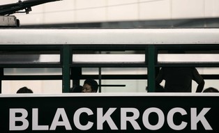 Finansowi giganci kupią elektrownie węglowe w Azji, aby móc zamknąć je wcześniej niż planowano