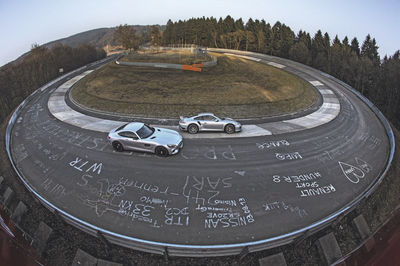 Mercedes-AMG GT S kontra Porsche 911 Turbo
