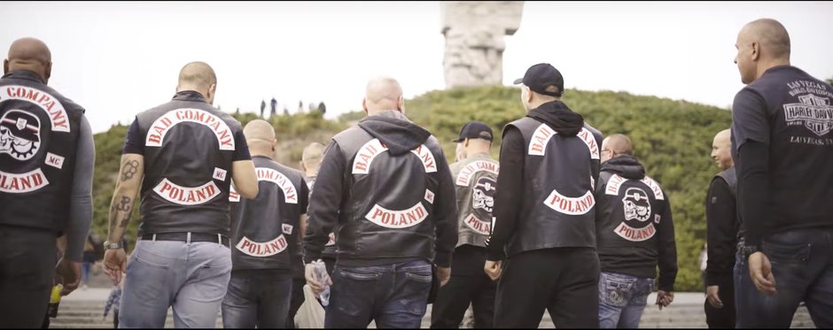 Fragment teledysku zespołu Obłęd ku czci motocyklowego klubu "Bad Company", do którego zdjęcia nakręcono na Westerplatte Źródło: YouTube