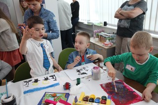 Dzieci komentują: Przybysze z gorszej strony świata