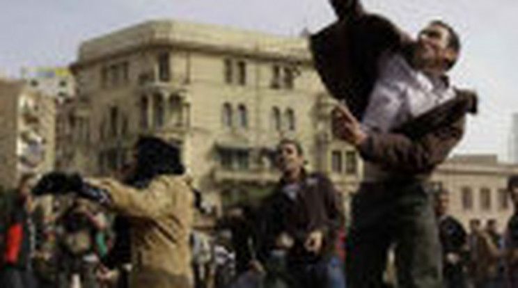 Vadásznak a külföldiekre Kairóban