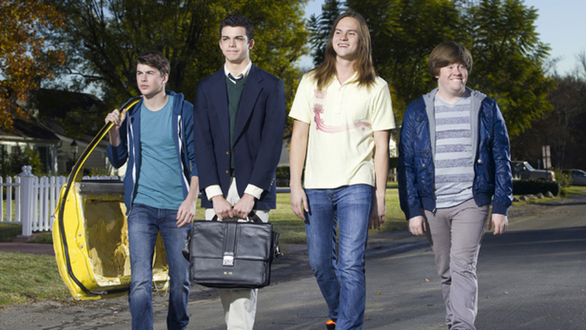 Amerykański serial MTV "Inbetweeners" został anulowany po pierwszym sezonie. - Pomimo braku zamówienia drugiego sezonu, współpraca z twórcami serialu bardzo nam się podobała - mówi rzecznik prasowa MTV.