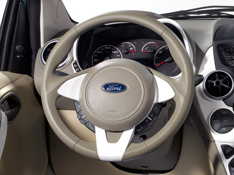 Ford Ka: zdjęcia wnętrza