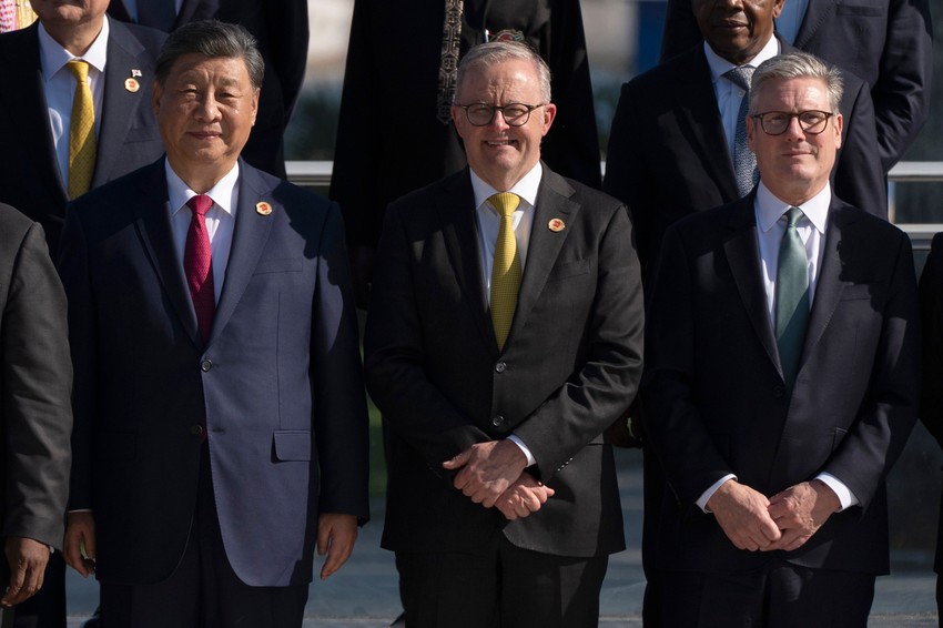 Si Đinping Entoni Albanez i Kir Starmer na samitu G20 u Riju de Žaneiru 18. novembra