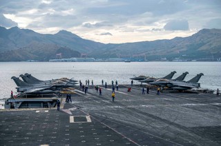 Wojna wisi na włosku. Ciche starcie Chin z Zachodem w niespotykanym miejscu