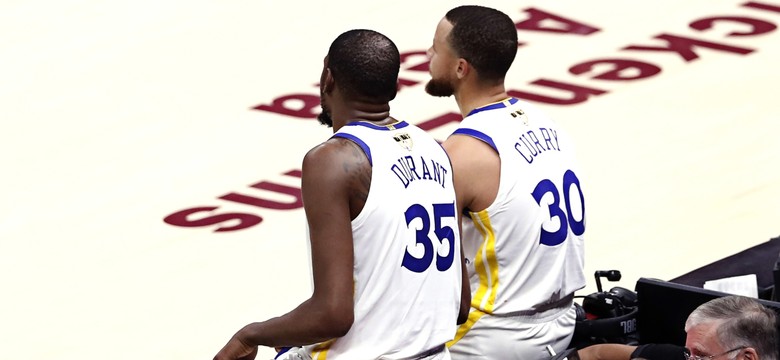 Kevin Durant trafił z ponad 10 metrów. Golden State Warriors o krok od obrony tytułu