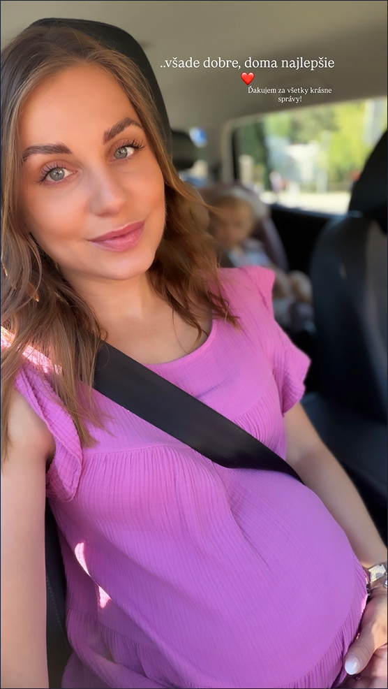 Speváčka Dominika Jurena. 