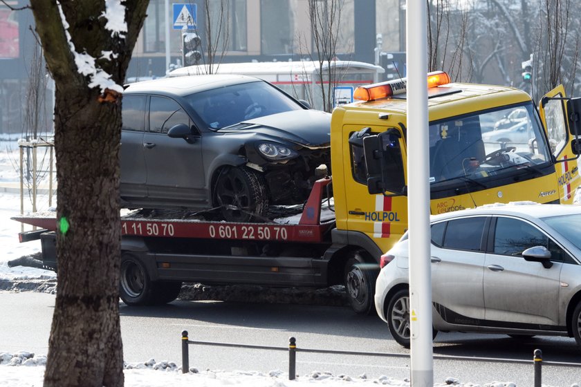 Marina Łuczenko rozbiła ukochane Porsche Cayenne Wojciecha Szczęsnego