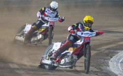 Skandal w Krośnie, przerwany mecz. "Tor jest niebezpieczny"