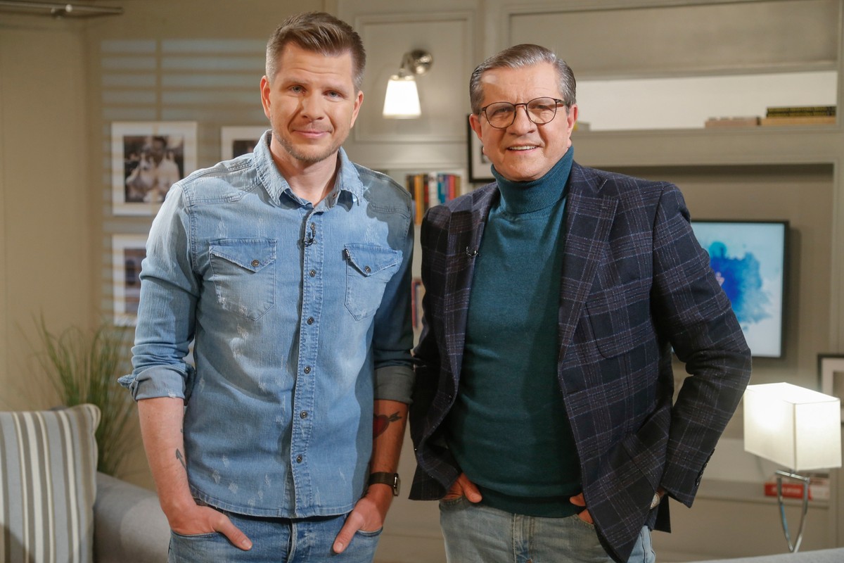 Filip Chajzer wraca do telewizji. W towarzystwie słynnego ojca
