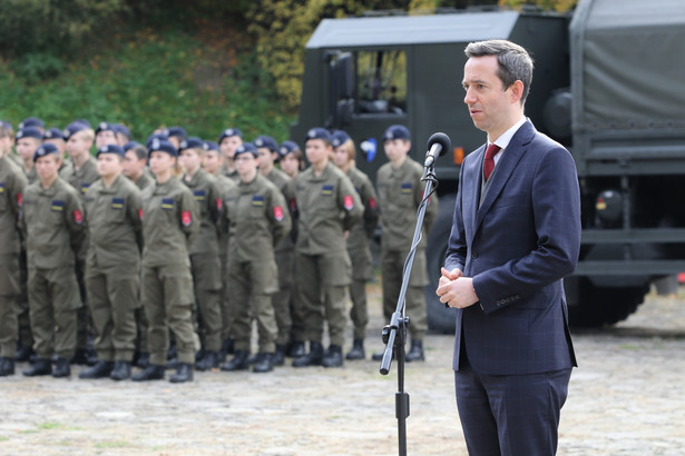 Marcin Ociepa podczas ślubowania klas mundurowych na Górze św. Anny