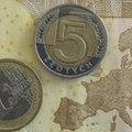 Złoty się osłabia, euro i frank coraz droższe. "Sentyment wciąż niekorzystny"