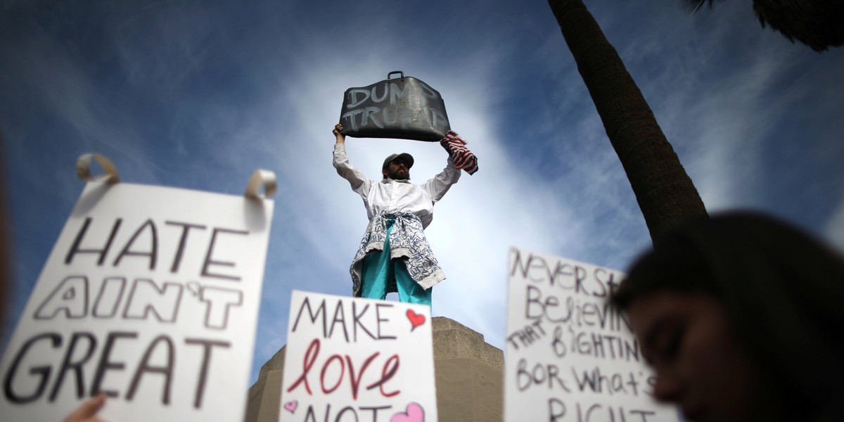 'Not my president' protests erupt around the country for the fourth day in a row