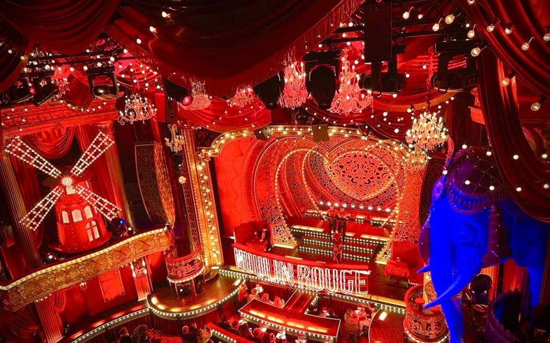 Scenografia "Moulin Rouge!" w Londynie