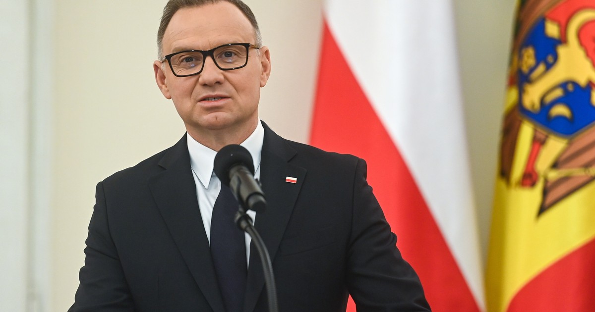 Duda wraca do cywila i znów publikuje dziwne tweety. "Tak bardzo nie rozumiem, co miał na myśli"