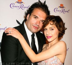 24098_simon-monjack-brittany-murphy-250-d0001A3402352363167fa