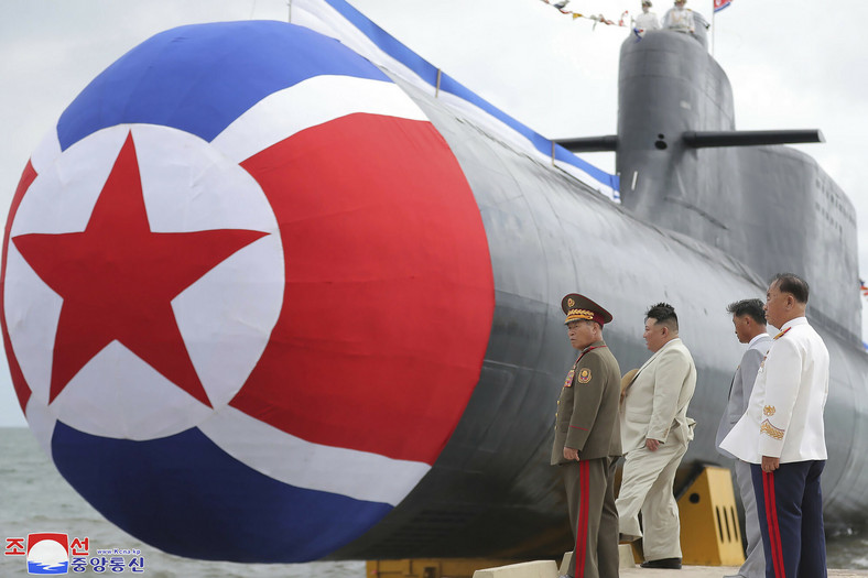 Okręt podwodny zaprezentowany przez Koreę Północną