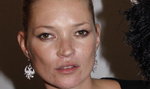 Kate Moss wyprowadzona z samolotu przez policję. Za co?