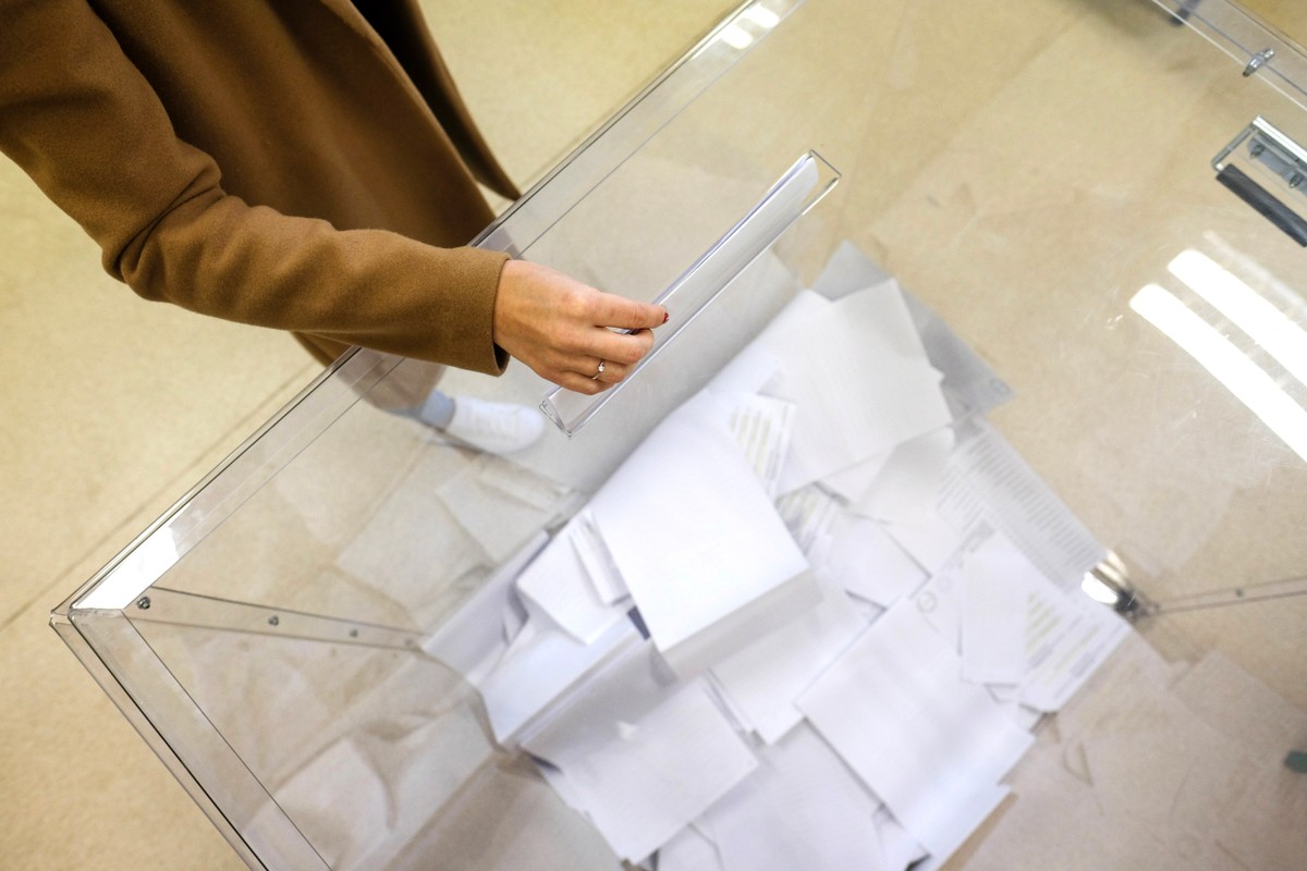 Najnowszy sondaż. Gospodarz nie może spać spokojnie. Kto zyskuje, kto traci?