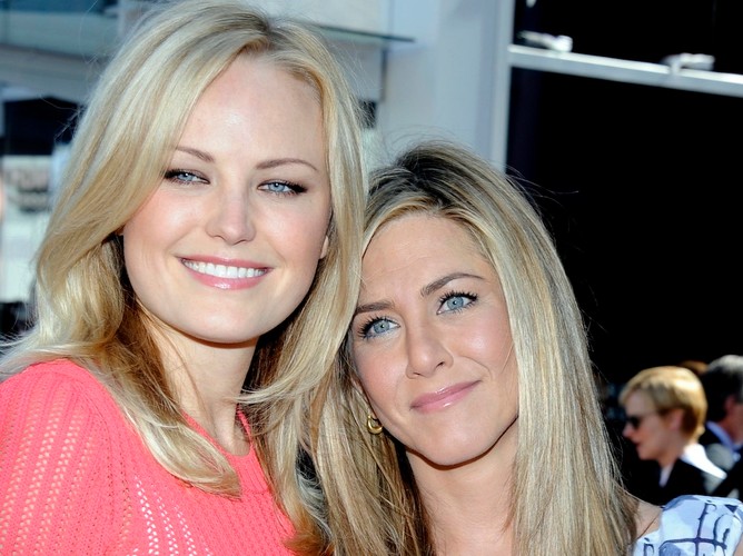 Jennifer Aniston i Malin Akerman