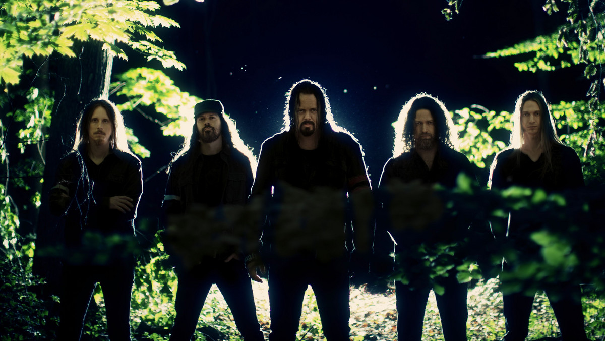 Na tydzień przed imprezą, jaką jest powracający po przerwie Metal Hammer Festival, jedna z zagranicznych gwiazd festiwalu – zespół Evergrey – publikuje nowy teledysk. Obrazek powstał do utworu “Black Undertow”, nagrania z ich najnowszej płyty „Hymns for the Broken”.