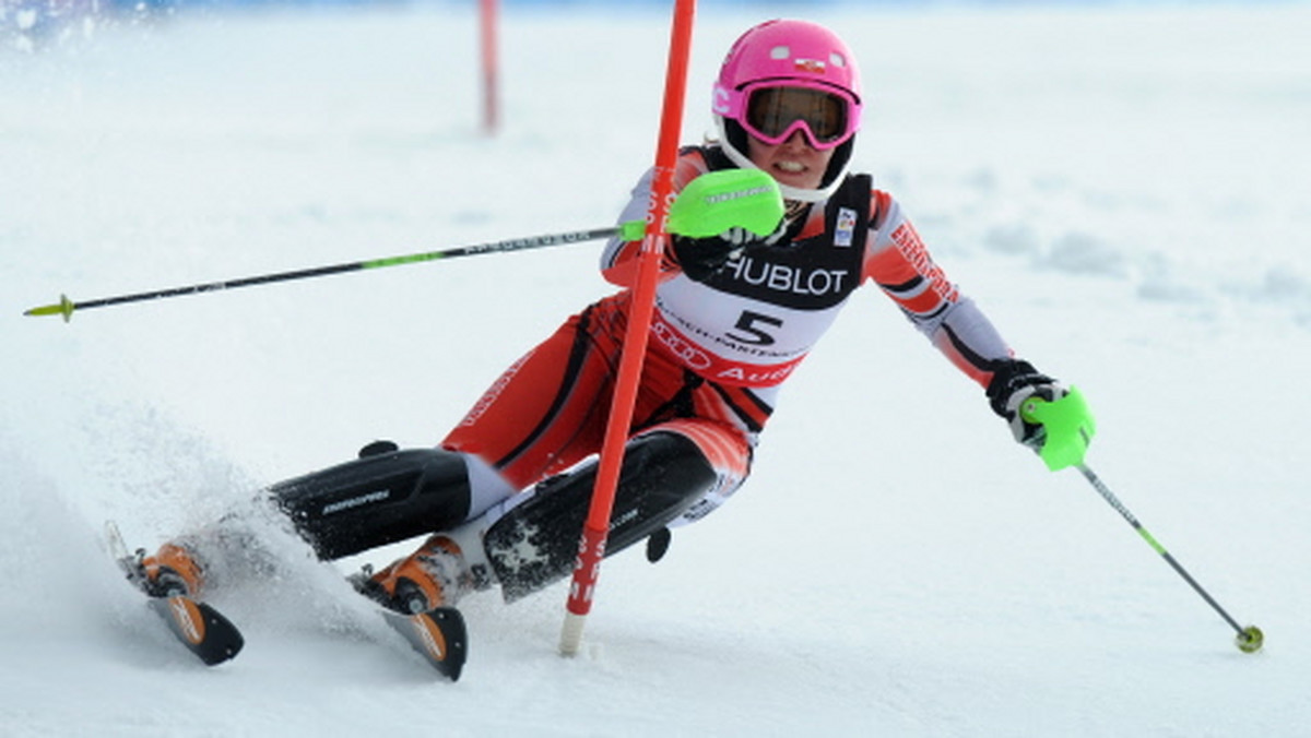 Kolejną konkurencją mistrzostw świata w narciarstwie alpejskim, odbywających się w niemieckim Garmisch-Partenkirchen, będzie czwartkowy slalom gigant pań. Wystartują w nim aż cztery polskie zawodniczki. W sumie do zawodów zgłoszonych zostało aż 116 alpejek.