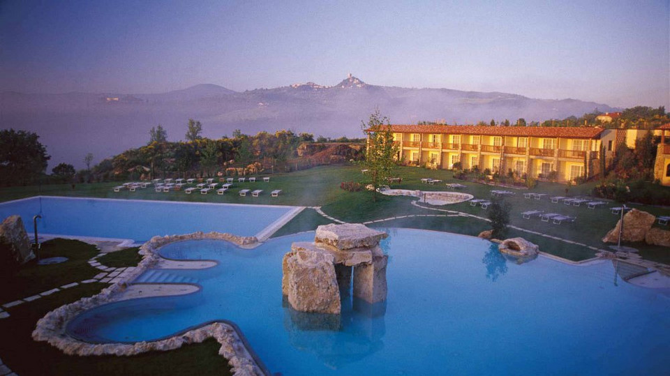 10.
Hotel Adler Thermae Spa &amp; Relax Resort, Bagno Vignoni, Włochy