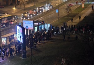 Studenti ispred DIF-a u Novom Sadu