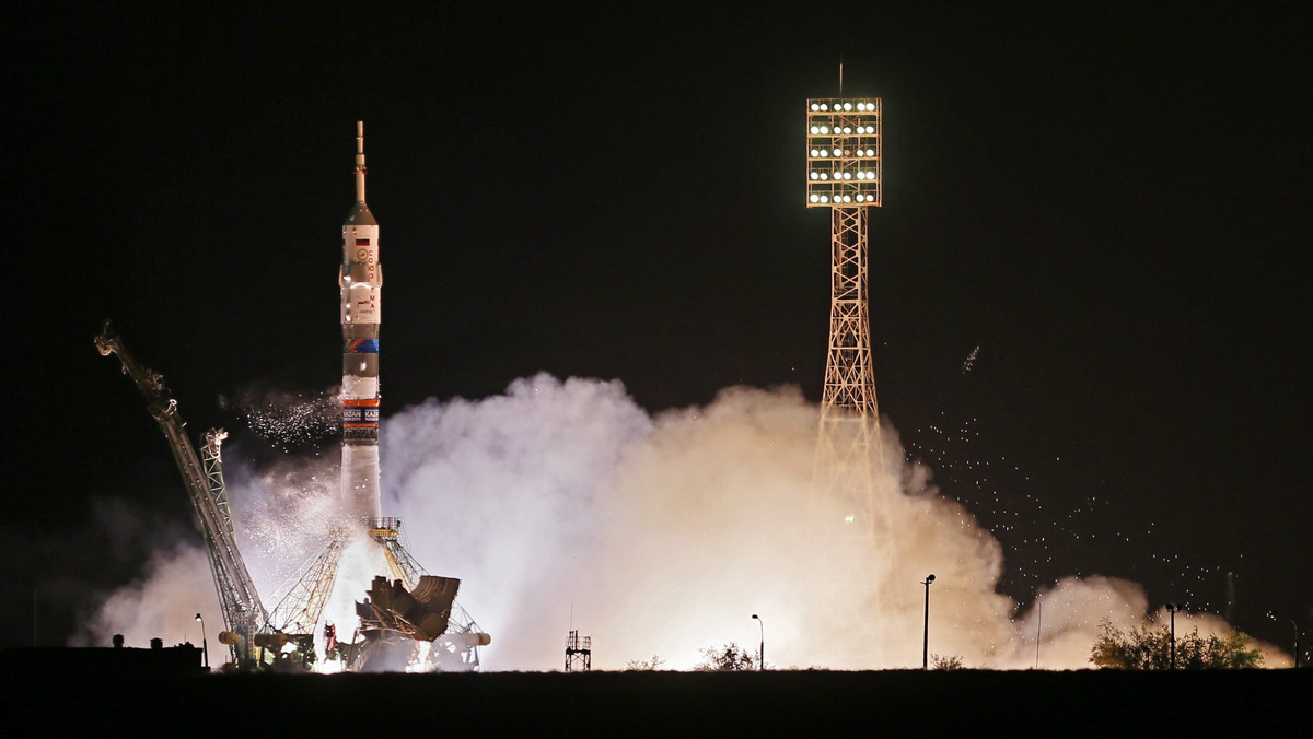 Wczoraj wieczorem z kosmodromu Bajkonur w Kazachstanie wystartował rosyjski statek kosmiczny Sojuz TMA-14M. Na jego pokładzie znalazła się trzyosobowa załoga. Po sześciogodzinnym locie statek przycumował do Międzynarodowej Stacji Kosmicznej (ISS).