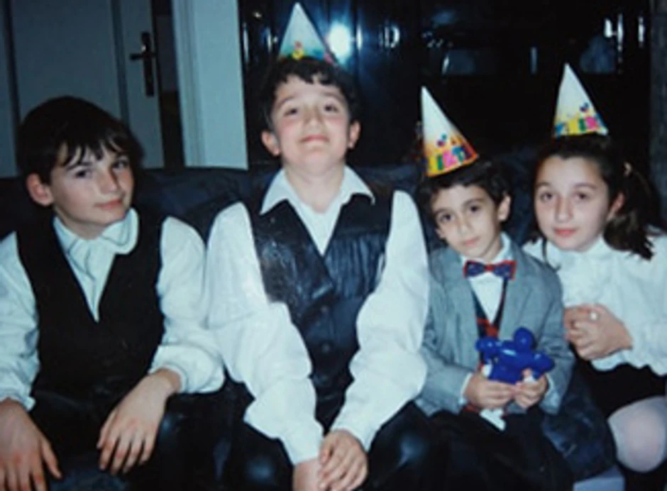 Zoran sa grčkom porodicom