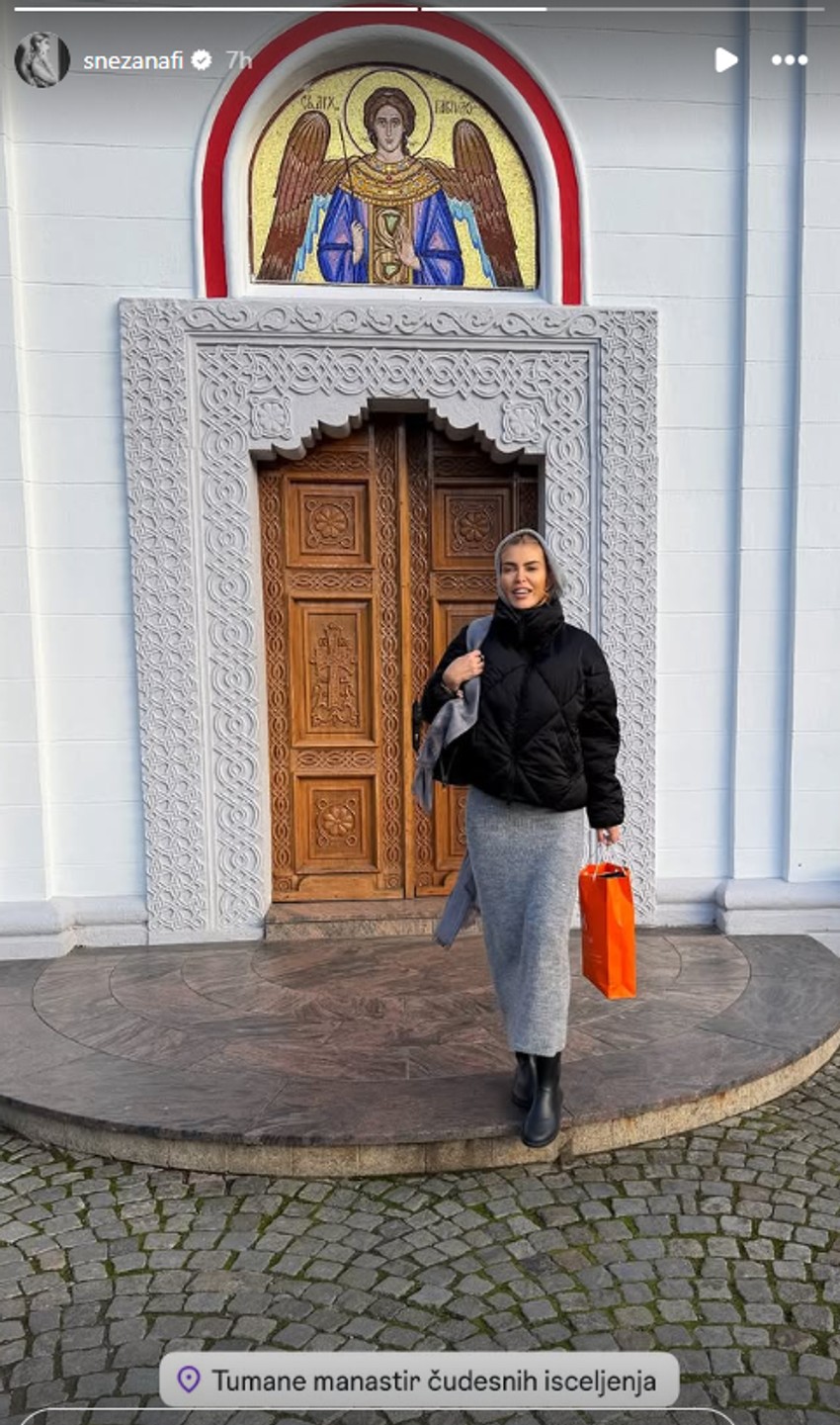 Snežana Borjan posetila manastir
