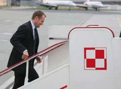Na szczyt do Brukseli leci tylko Donald Tusk