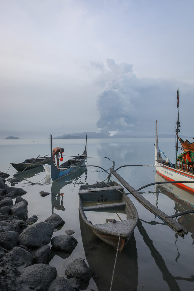 Filipiny Wybuch Wulkanu Taal Ewakuowano Wyspę Wiadomości 5859