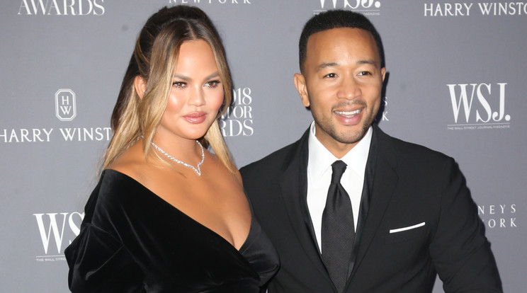 John Legend és Chrissy Teigen gyermekei is otthon tanulnak, az édesanya remek munkát végez./ Fotó: Northfoto