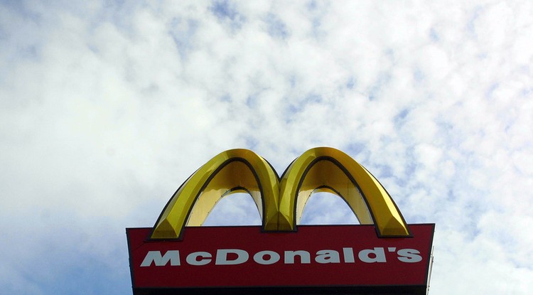 Már hivatalosan is kapható a McDonald's első vegán burgere