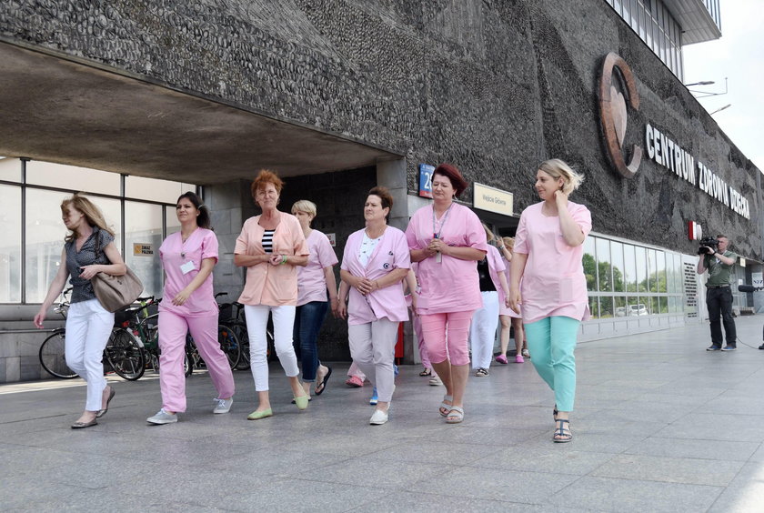 Minister zdrowia inwigilował polskie pielęgniarki?!