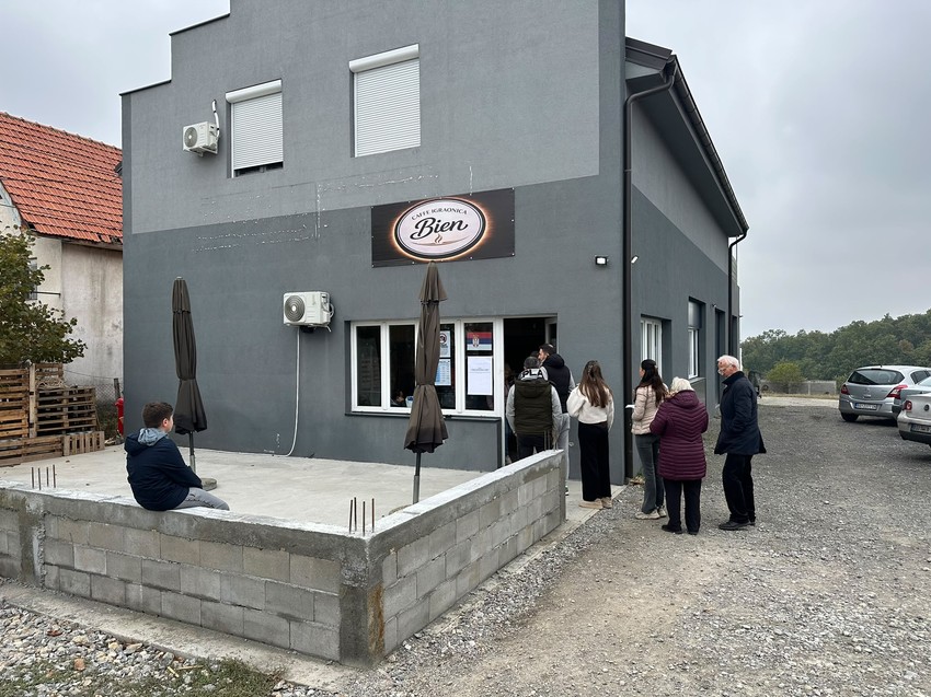 Kafe igraonica “Bien”, Barajevo