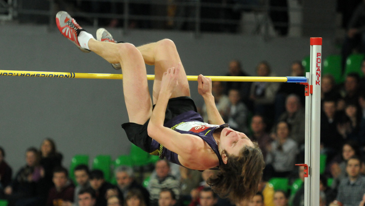 Iwan Uchow, zgodnie z przewidywaniami, wygrał zawody w skoku wzwyż podczas odbywającego się w Bydgoszczy lekkoatletycznego mityngu Pedro's Cup 2011. Rosjaninowi do zwycięstwa wystarczył wynik 2,36 m. Nie padł zatem zapowiadany przez 24-latka rekord świata.