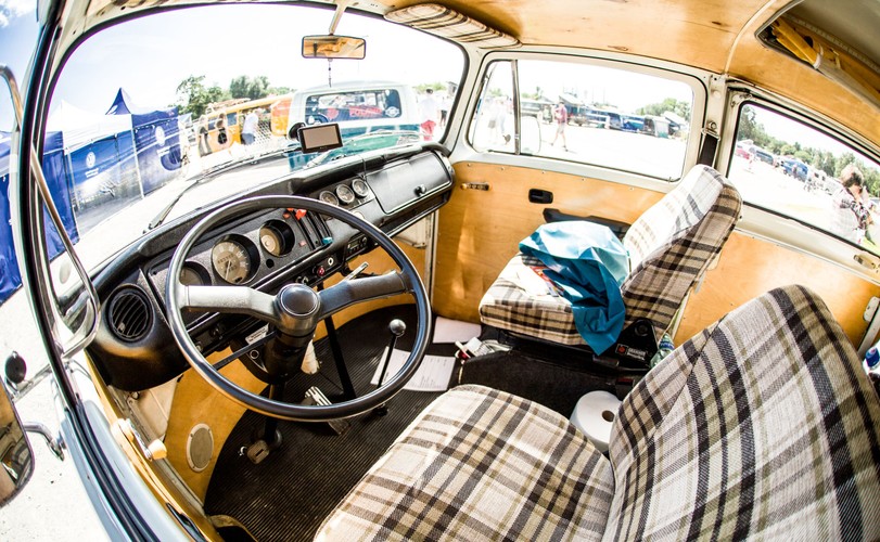 Polscy fani volkswagena T na Bulli Summer Festival w Wolfsburgu