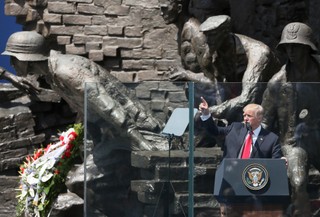 Trumpowi dostało się za ustawę o IPN. 'Haarec': Przyzwolił na polski nacjonalizm