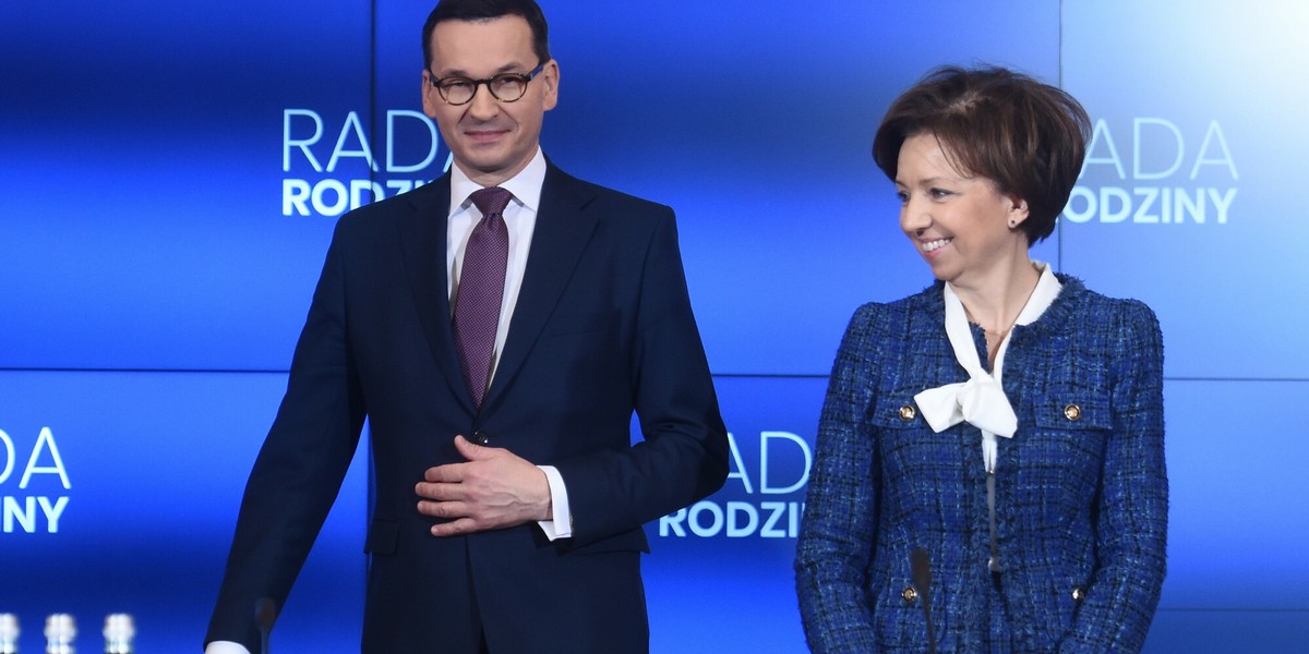 Premier Mateusz Morawiecki i minister rodziny Marlena Maląg