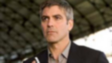George Clooney odegra się na Tildzie Swinton