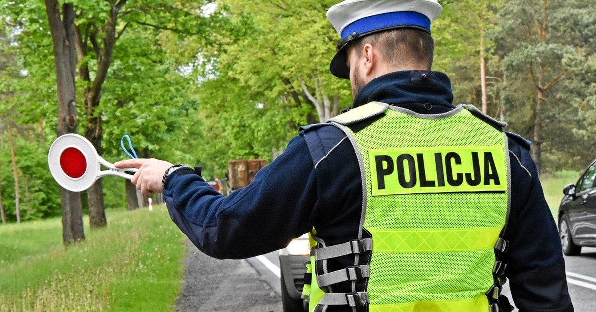 Nowe przepisy dla kierowców 2025. Rząd zaostrza kary za nielegalne wyścigi i brawurową jazdę