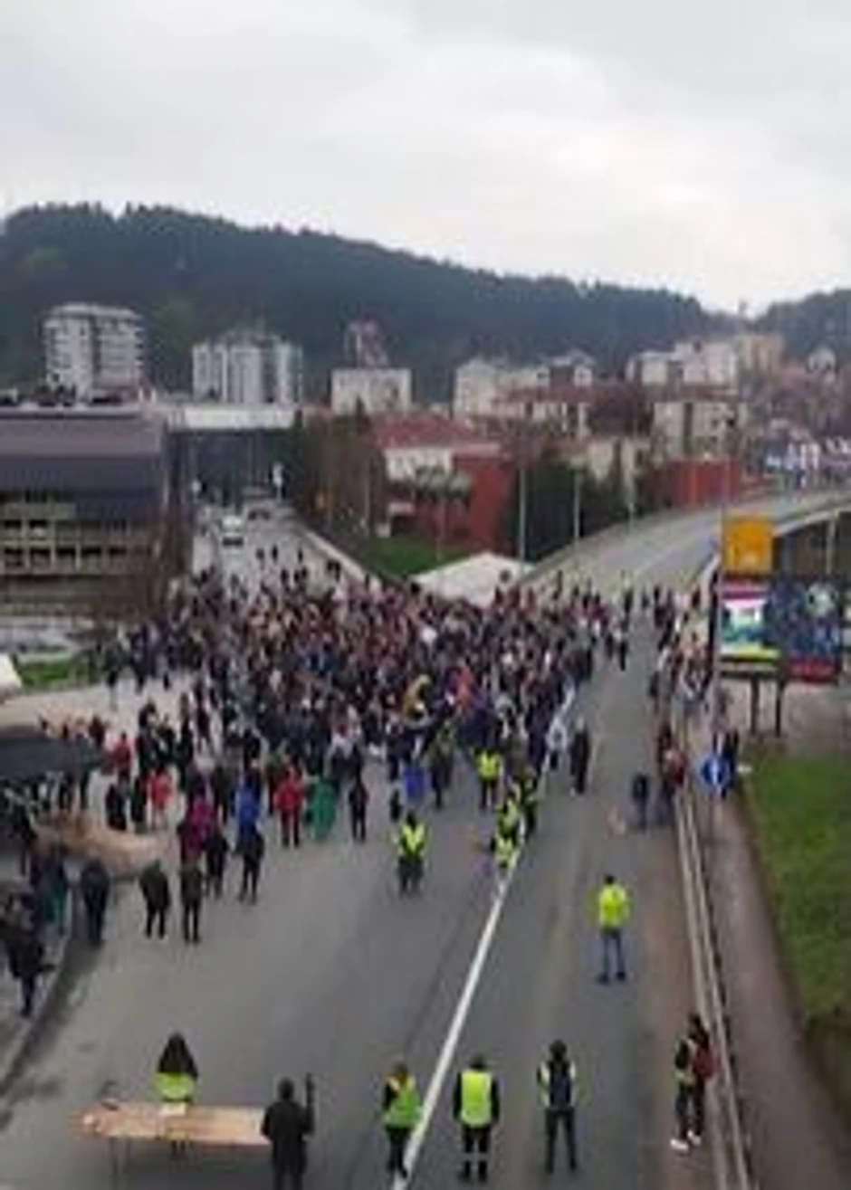 Blokirana Zlatiborska magistrala u Užicu