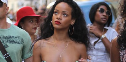 Rihanna tęskni za facetem, który ją bił