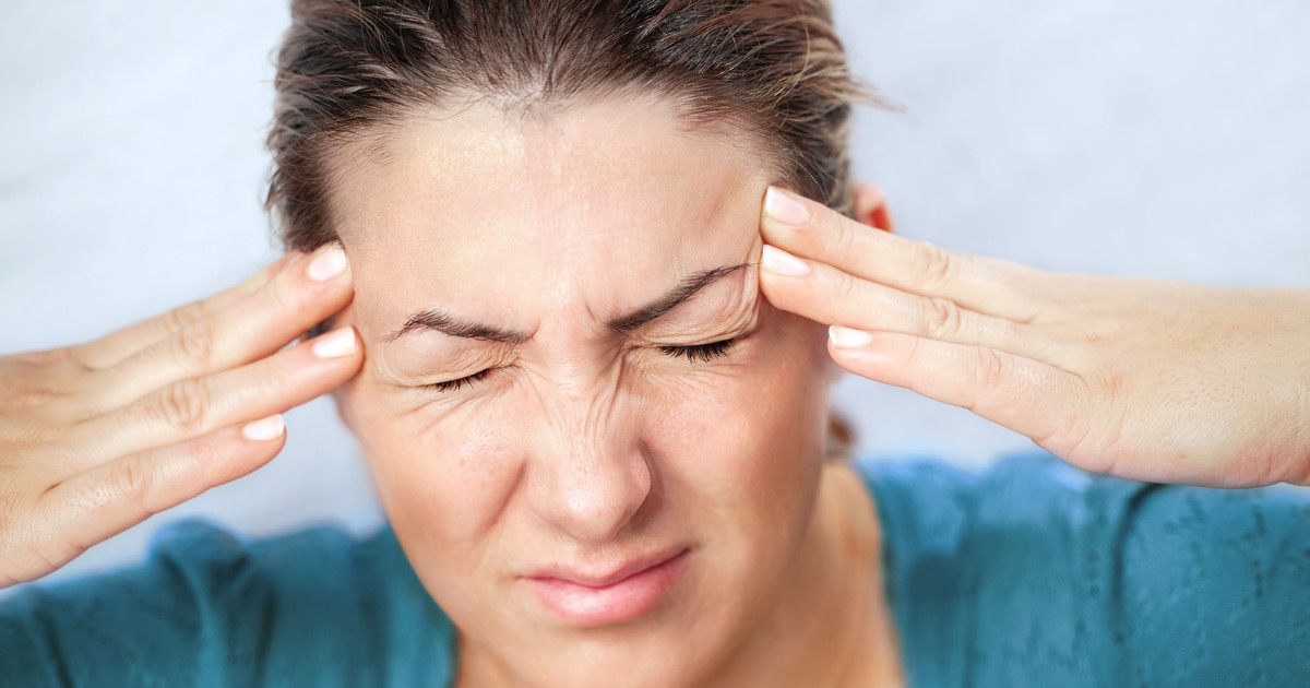 Dlaczego niektórzy ludzie nie mają kaca? Wykładowca psychologii wymienia kilka powodów